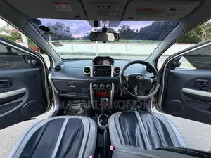 Toyota IST 2004 Silver