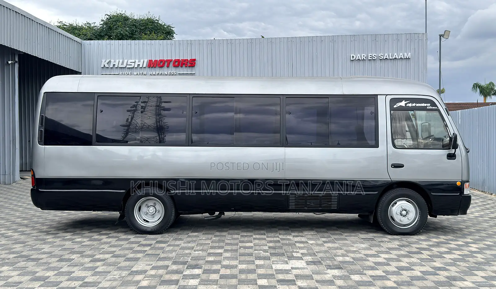 Toyota Coaster 1993 Silver