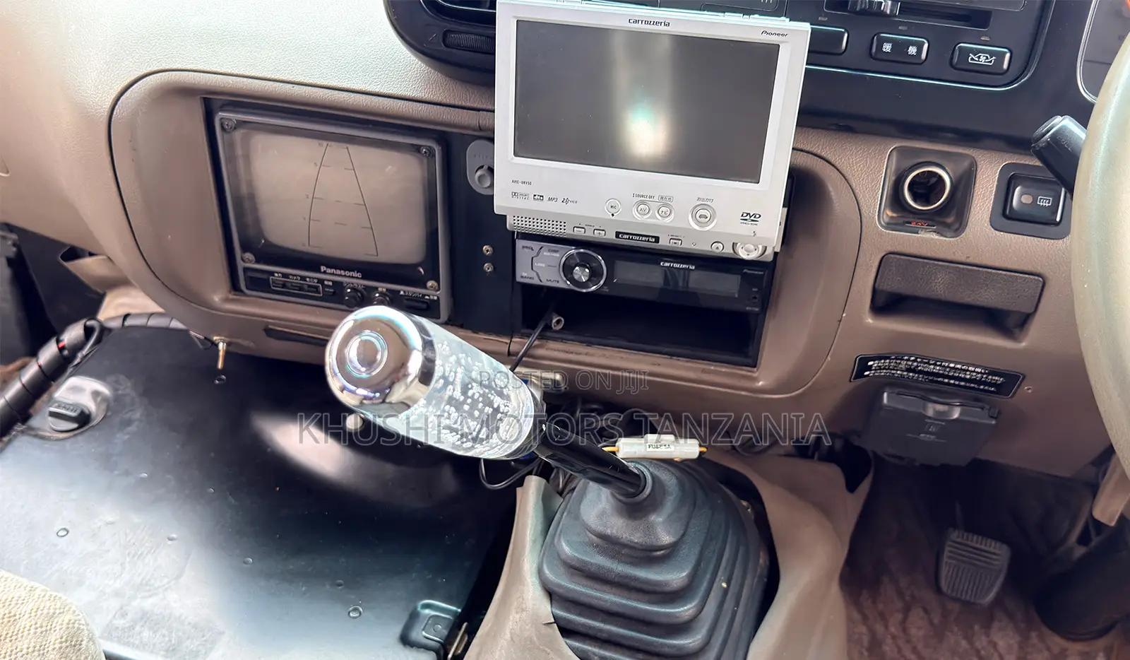Toyota Coaster 1993 Silver