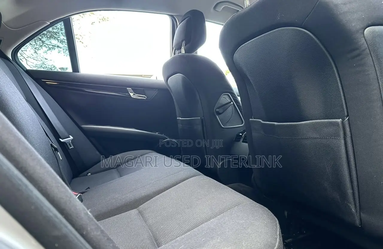 Mercedes-Benz C-Class 2009 Gray