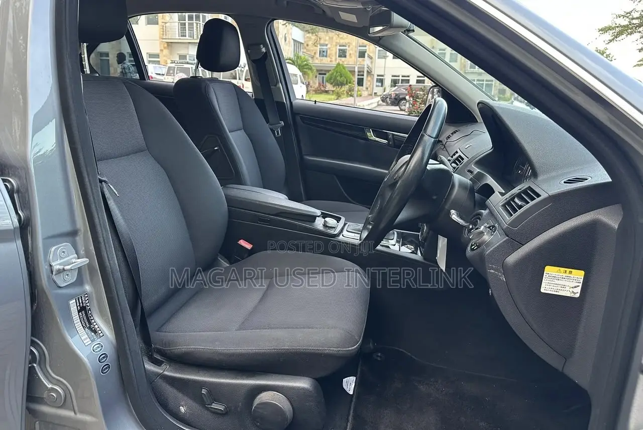Mercedes-Benz C-Class 2009 Gray