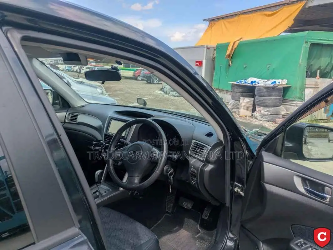 Subaru Forester 2012 Black