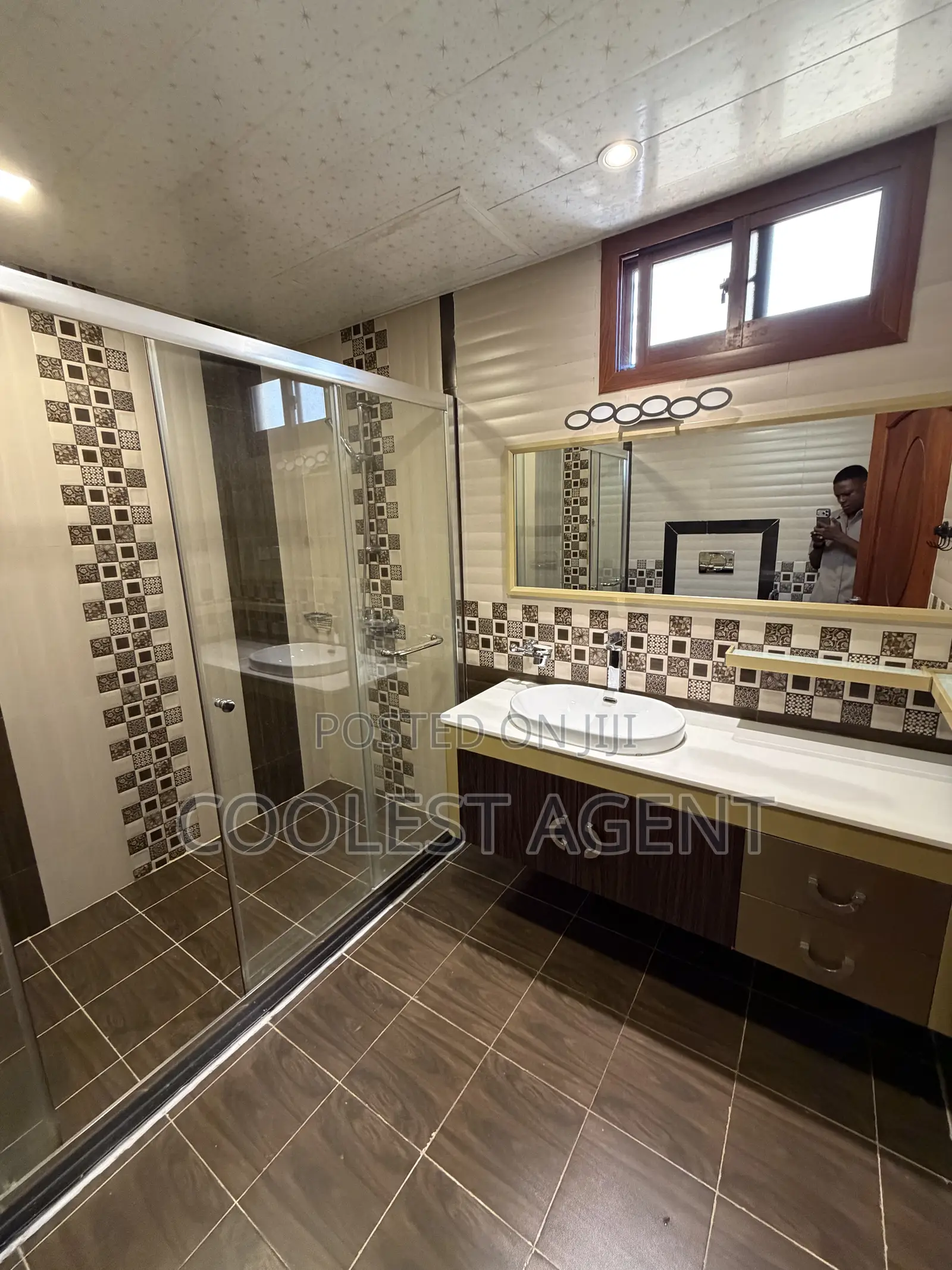 Furnished 3bdrm Villa in Coolest Estate for rent