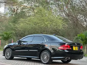 Toyota Crown 2009 Black
