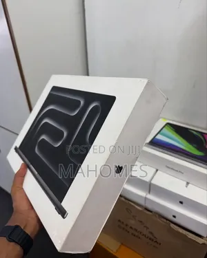 New Laptop Apple MacBook Pro 2024 M3 Max 36GB Apple M3 Max SSD 1T