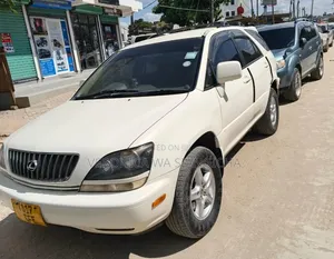 Toyota Harrier 2003 White