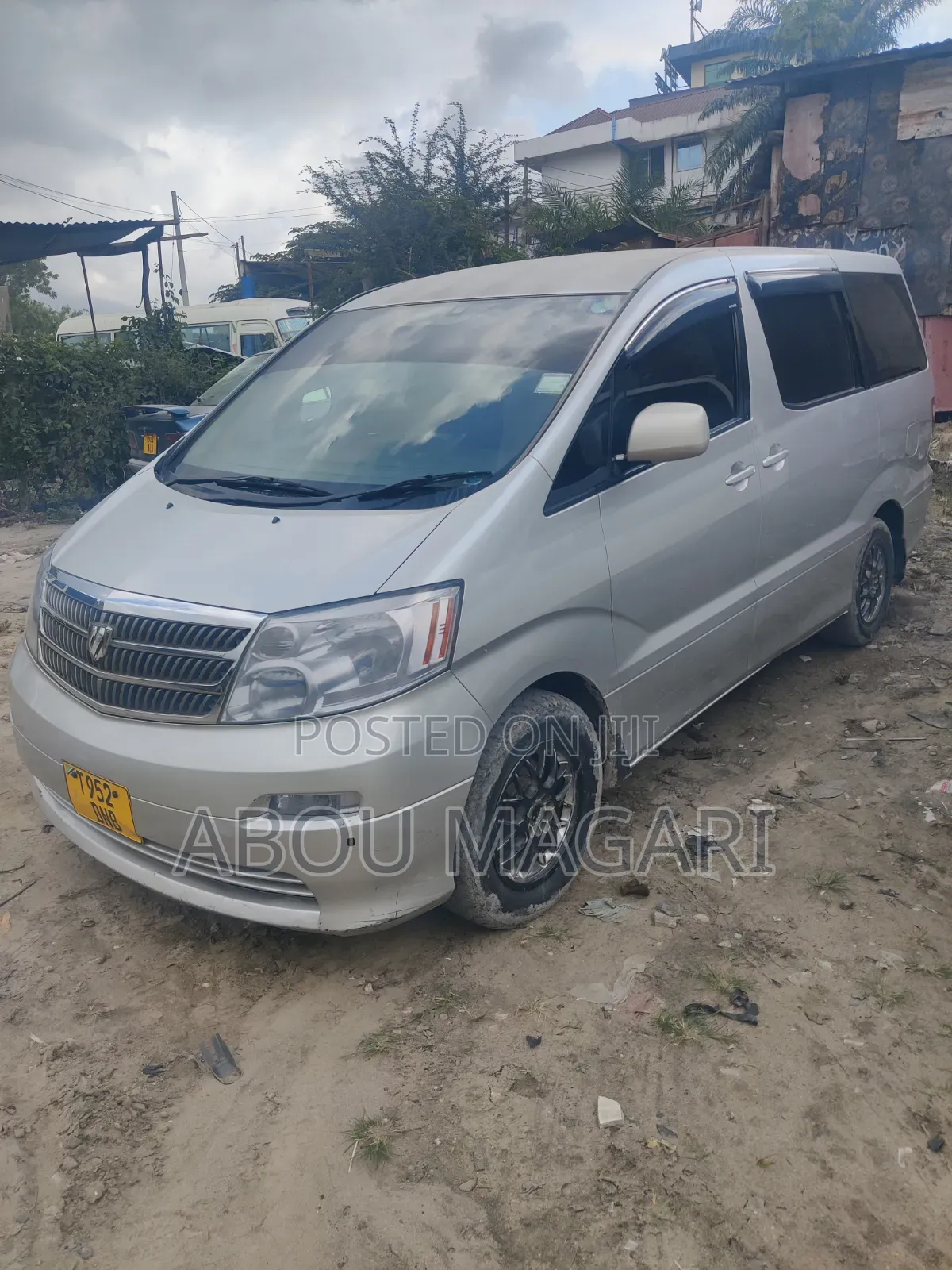 Toyota Alphard 2004 Silver
