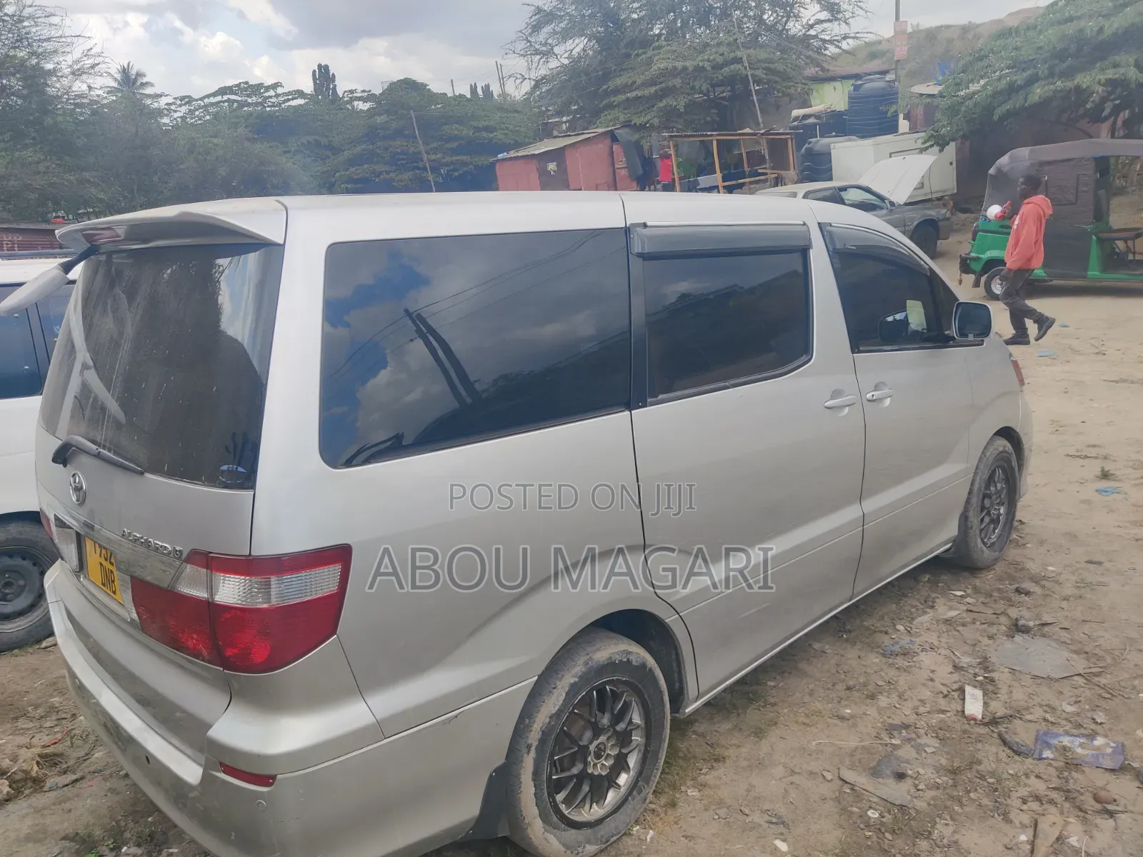 Toyota Alphard 2004 Silver