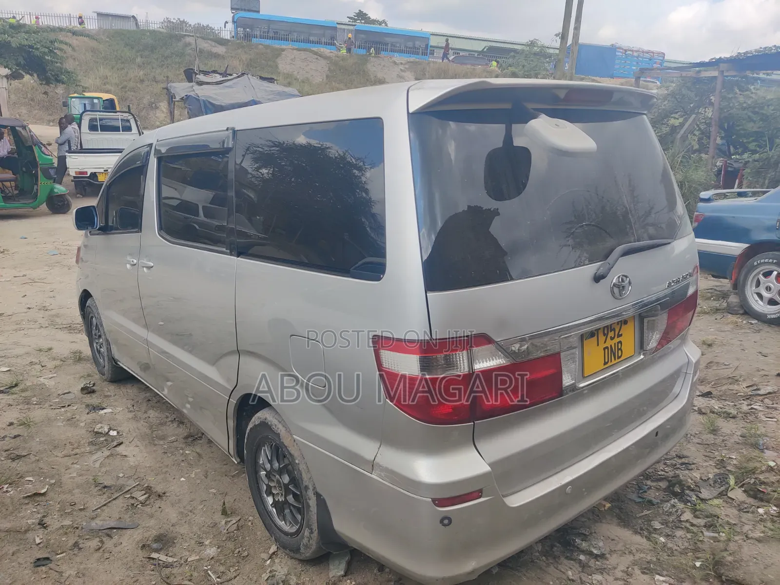 Toyota Alphard 2004 Silver