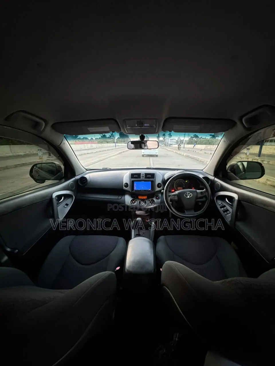 Toyota Vanguard 2010 Gray