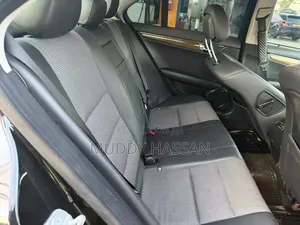 Mercedes-Benz C200 2009 Black