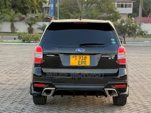 Subaru Forester 2015 Black