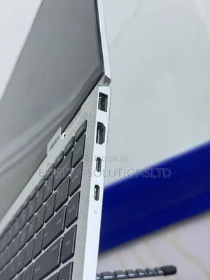 Laptop HP EliteBook 1040 G8 16GB Intel Core i7 SSD 512GB