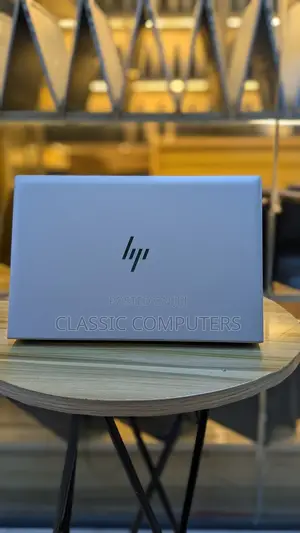 Laptop HP EliteBook 830 G7 8GB Intel Core i7 SSD 256GB