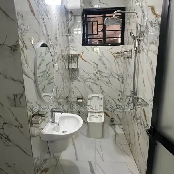 2bdrm Apartment in Kinondoni Leaders for rent