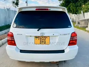 Toyota Kluger 2004 White
