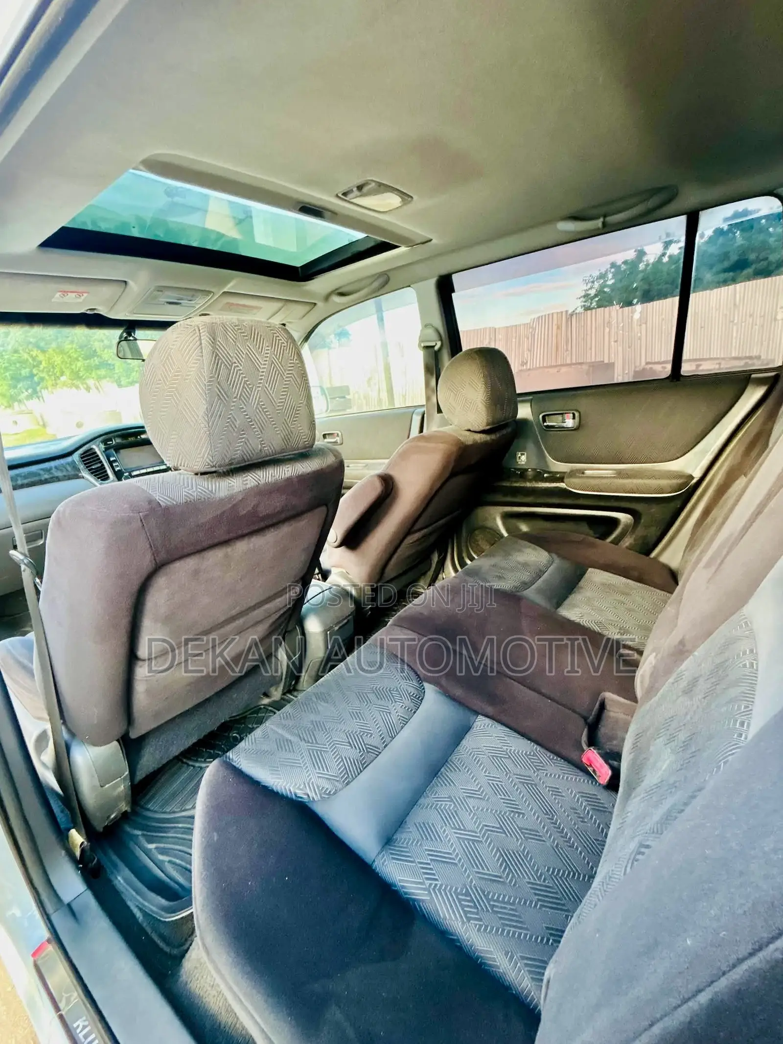 Toyota Kluger 2004 White
