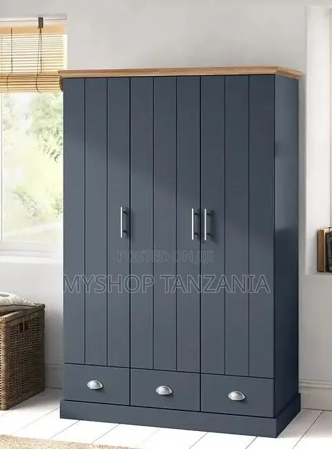Kabati Milango 3 Full Futi 5/6 Black
