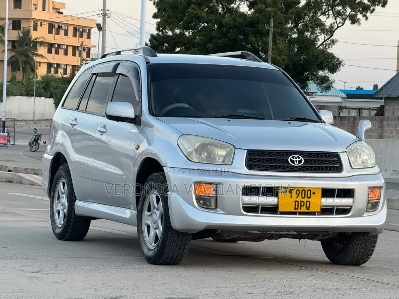Toyota RAV4 Automatic 2003 Silver