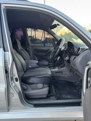 Toyota RAV4 Automatic 2003 Silver