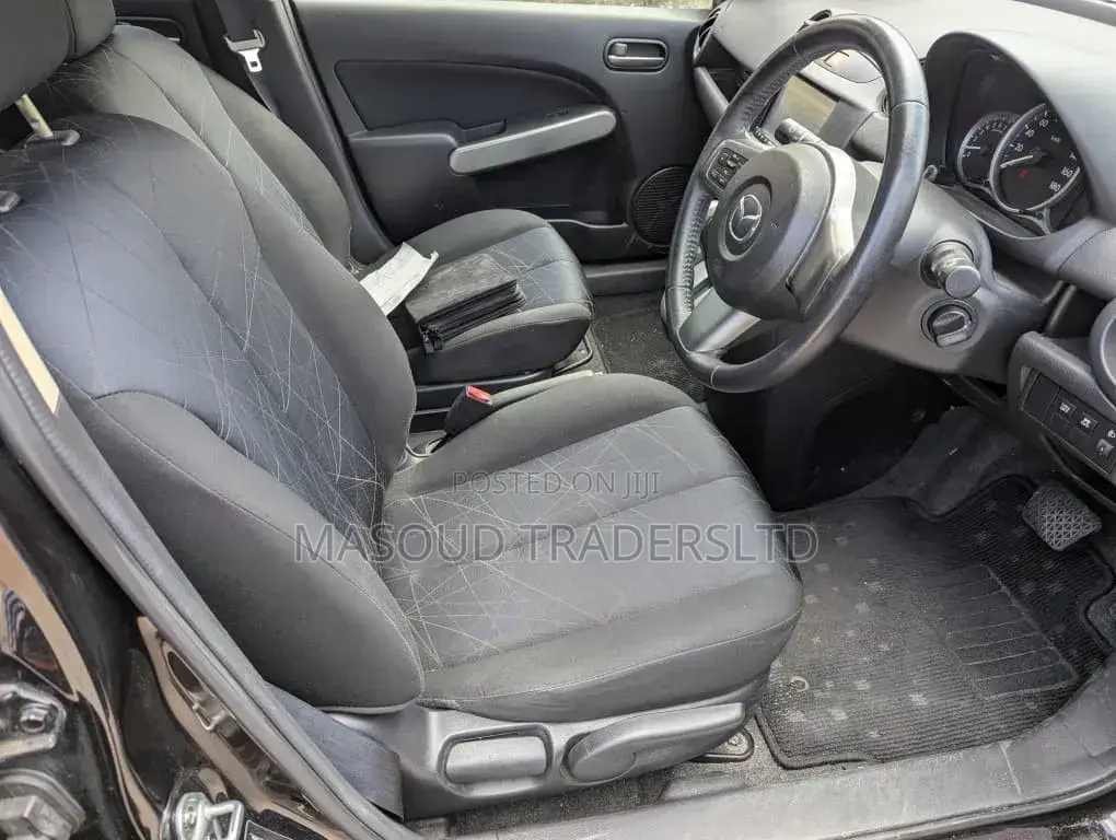 Mazda Demio 2011 Maroon