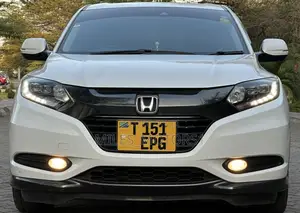 Honda Vezel 2016 White
