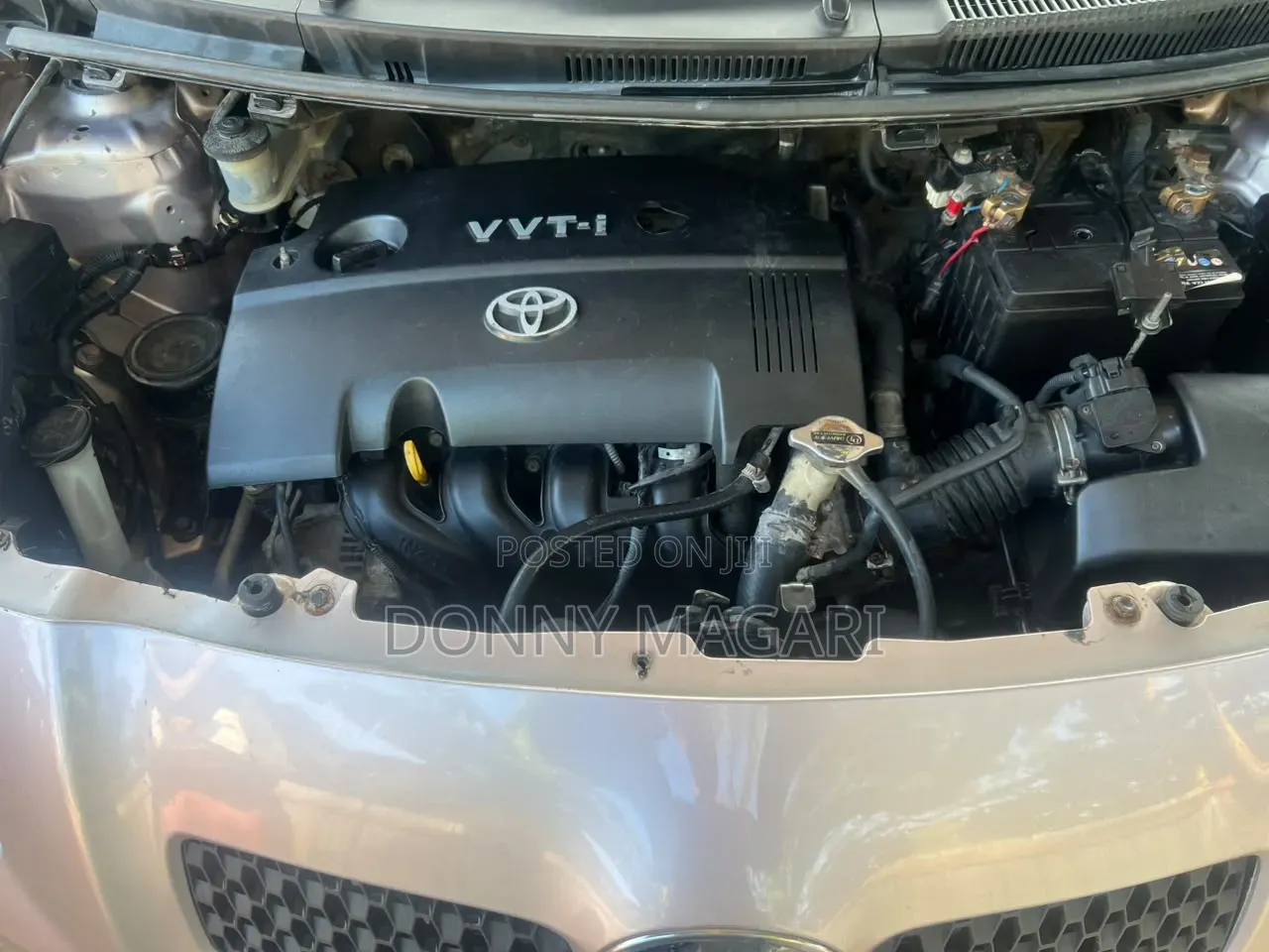 Toyota Vitz 2006 Silver