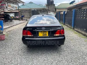 Toyota Crown Royale 2005 Black
