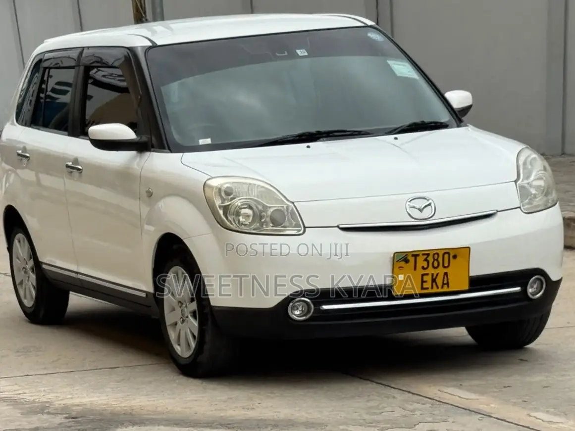 Mazda Verisa 2007 White