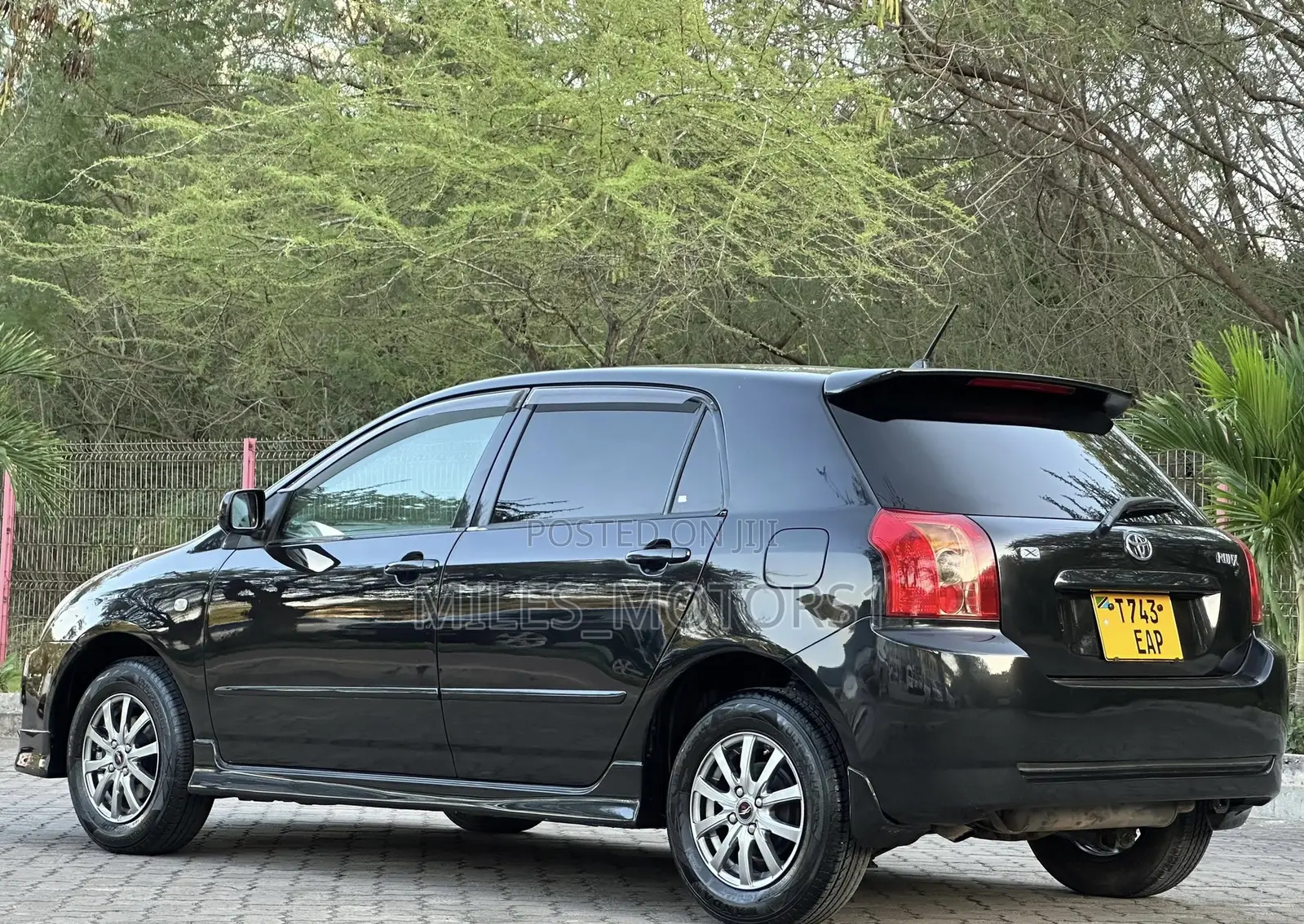 Toyota Corolla RunX 2004 Black