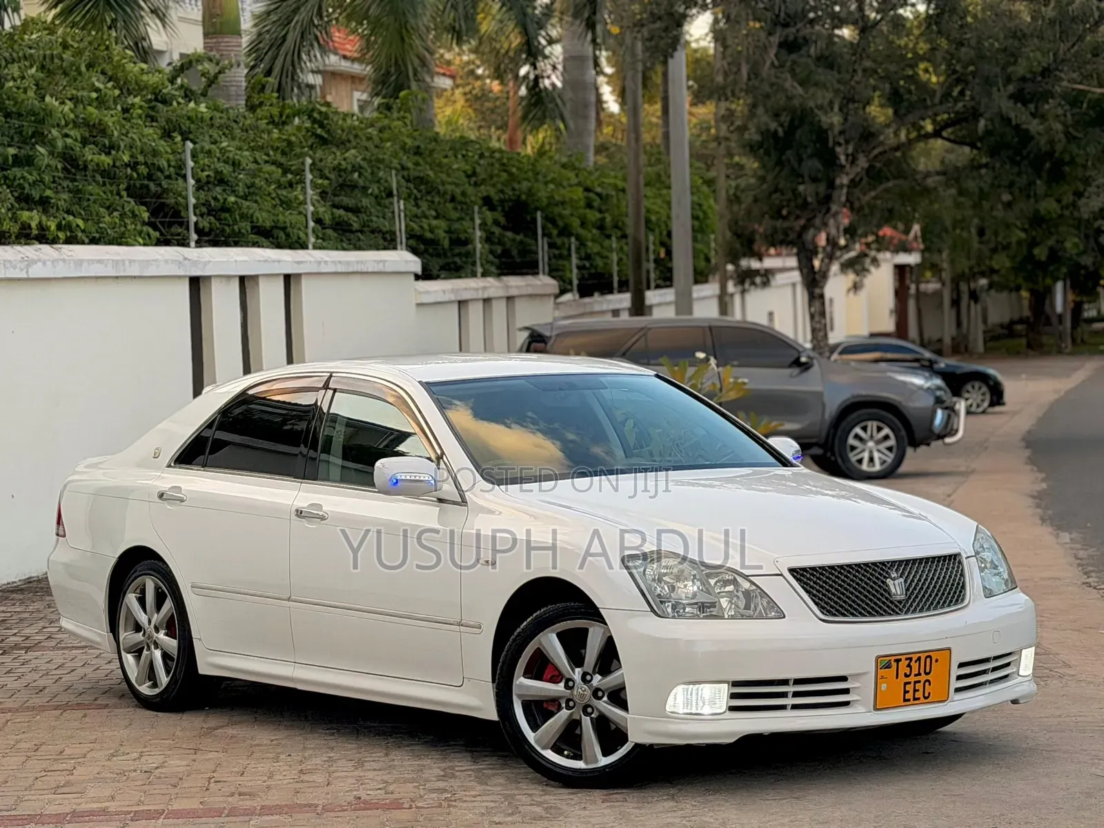 Toyota Crown Royale 2005 White