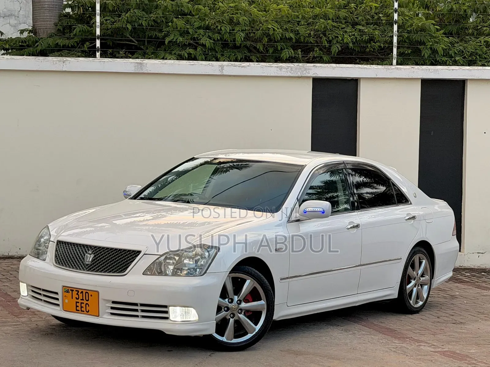 Toyota Crown Royale 2005 White