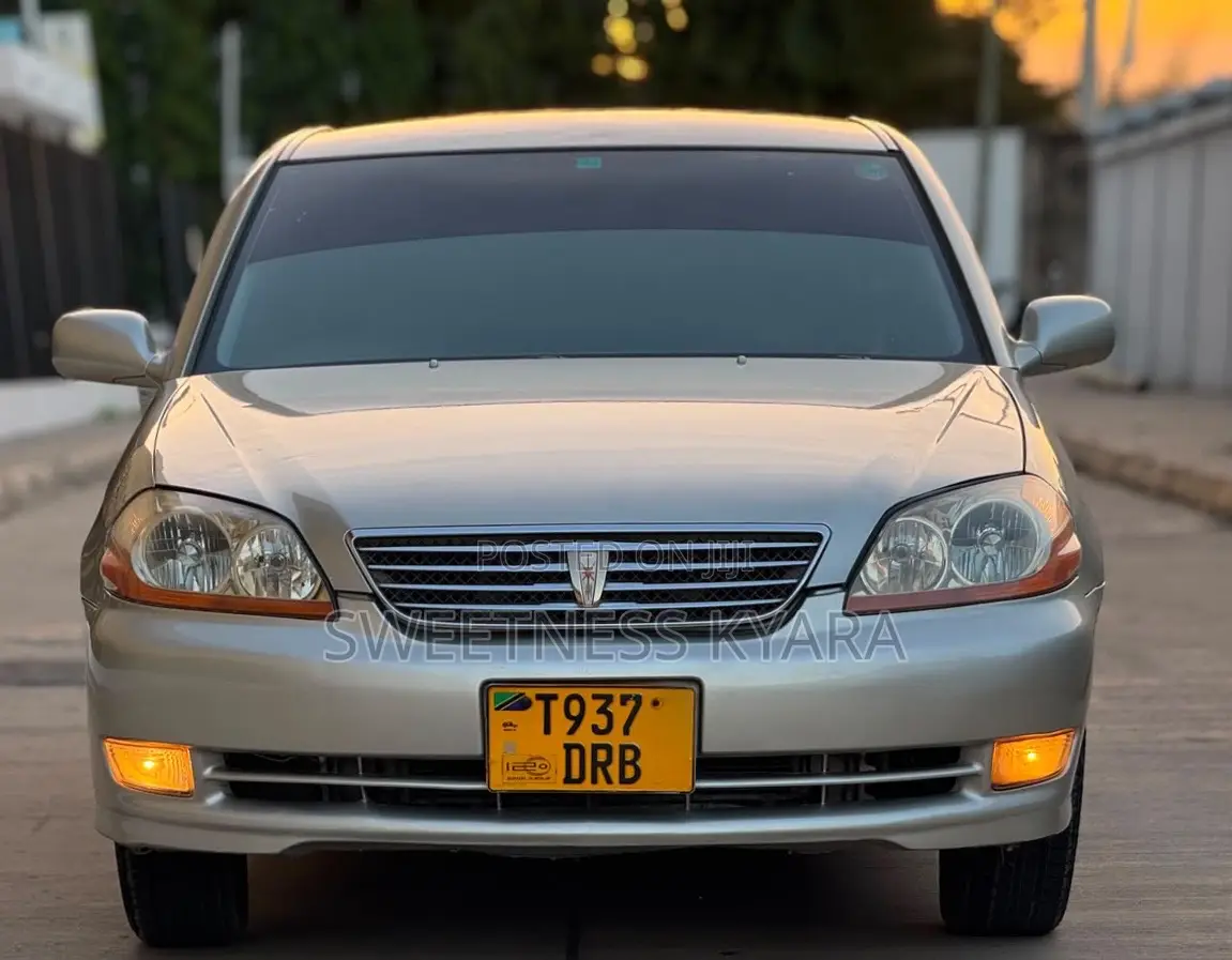 Toyota Mark II 2004 Silver