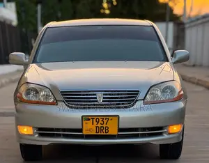 Toyota Mark II 2004 Silver