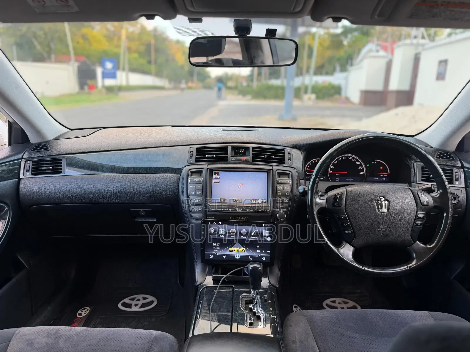 Toyota Crown Royale 2005 White