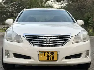 Toyota Crown 2008 White