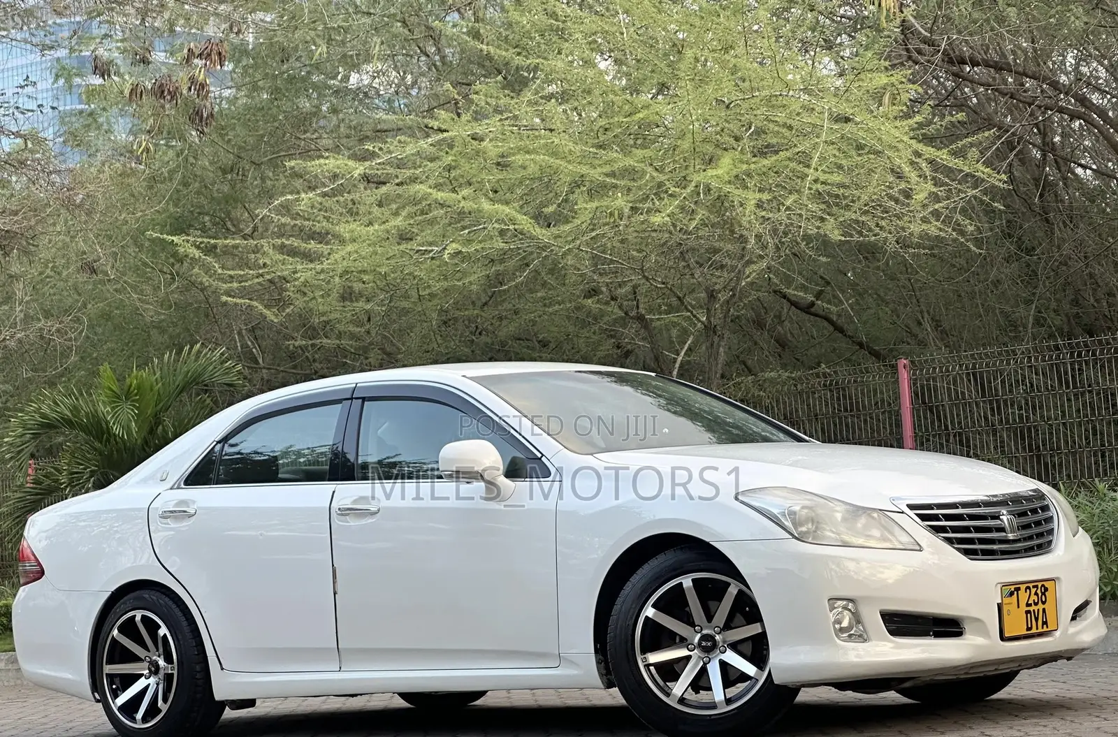 Toyota Crown 2008 White