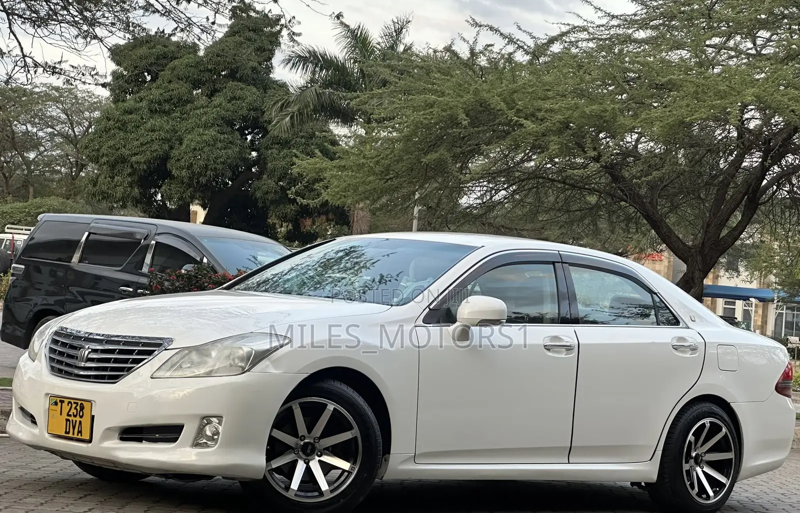 Toyota Crown 2008 White