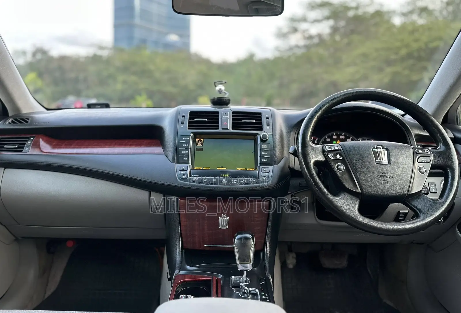 Toyota Crown 2008 White
