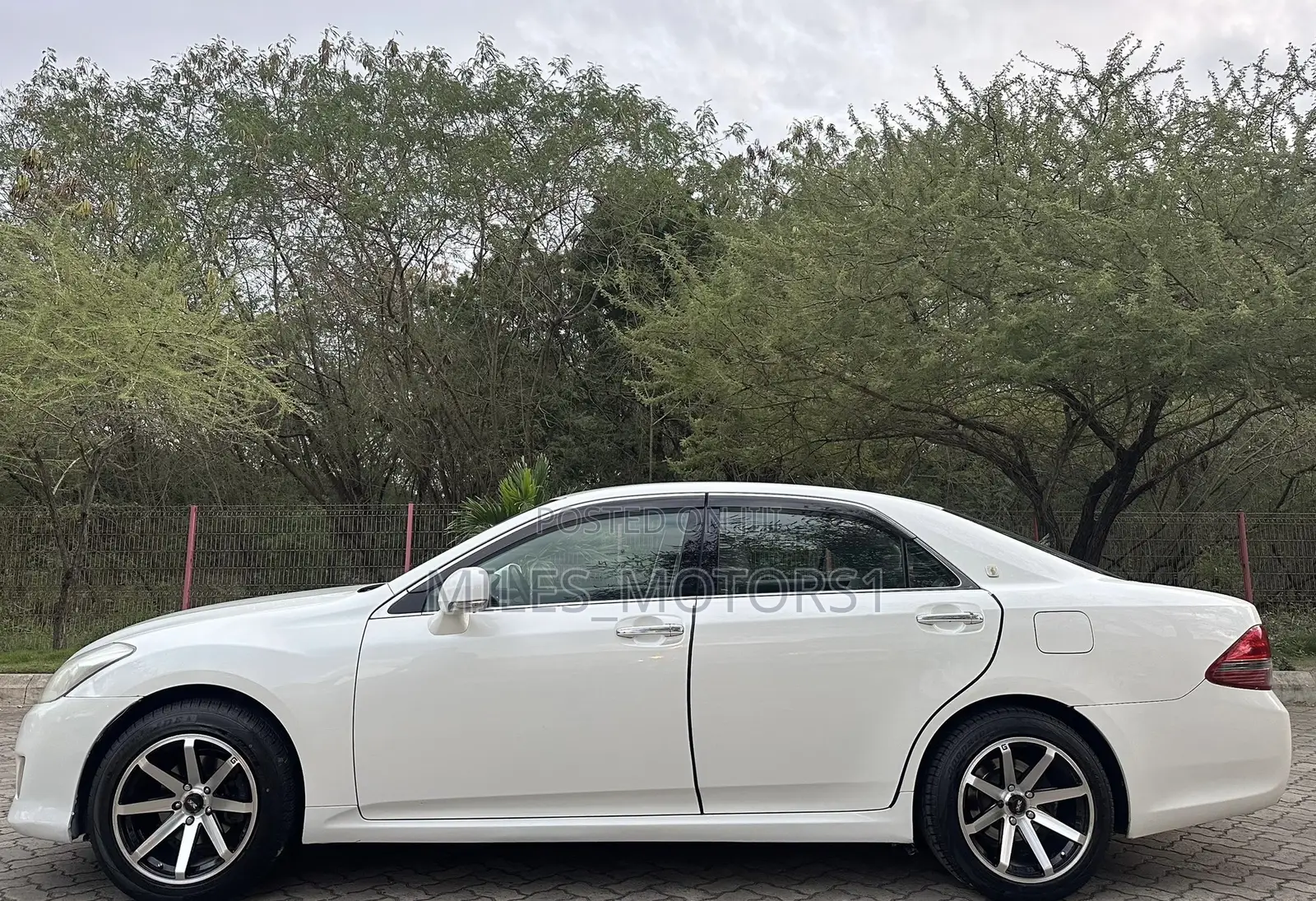 Toyota Crown 2008 White