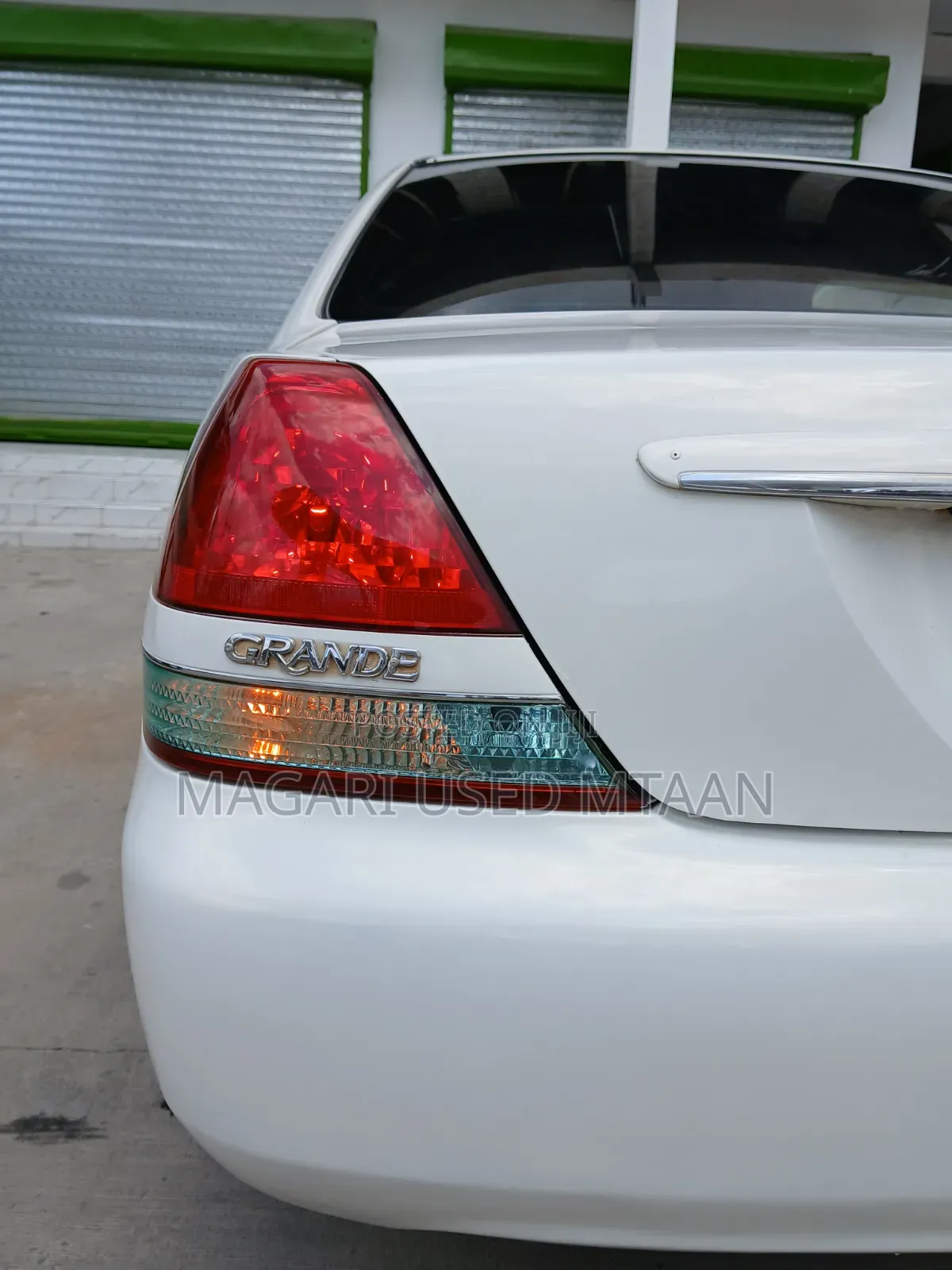 Toyota Mark II 2004 Pearl