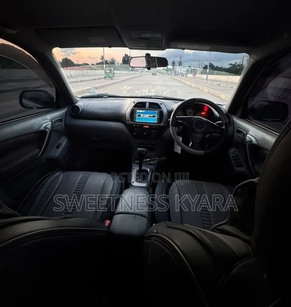 Toyota RAV4 Automatic 2003 Silver