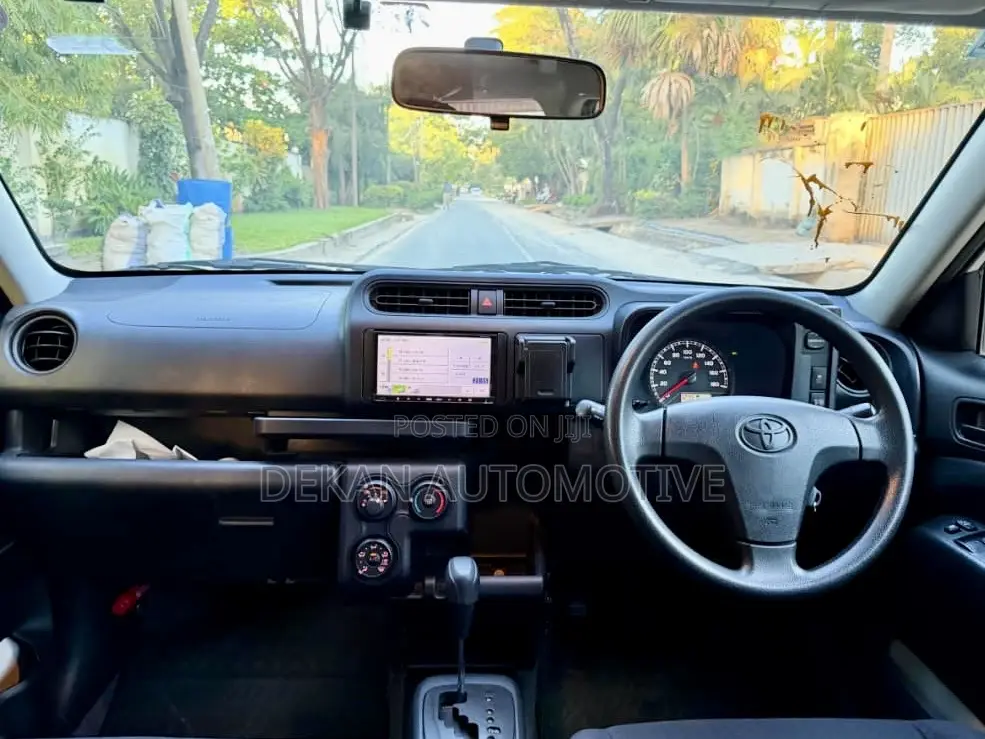 Toyota Probox 1.5 F 2WD 2016 White