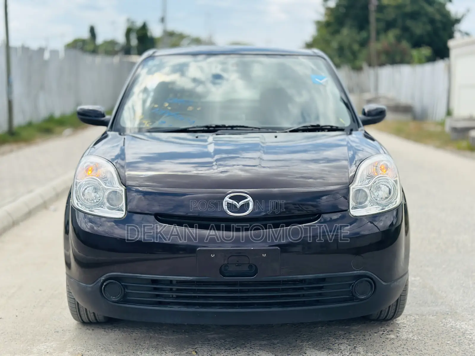 Mazda Verisa 2010 Maroon