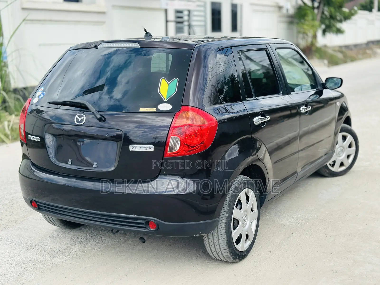 Mazda Verisa 2010 Maroon