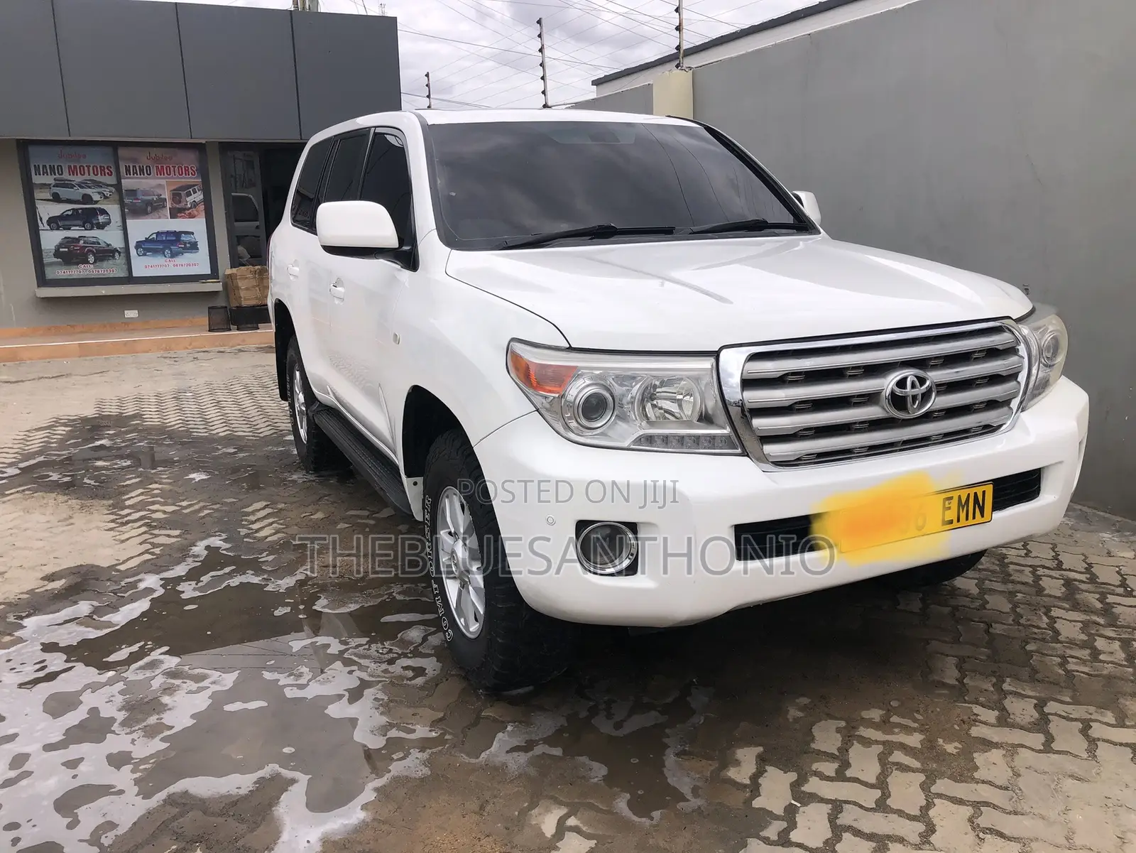 Toyota Land Cruiser 2009 White