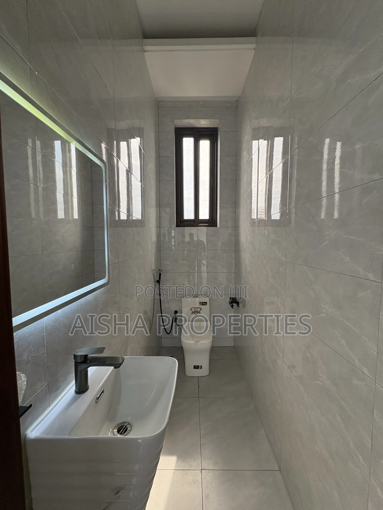 Furnished 2bdrm Penthouse in Mikocheni for rent