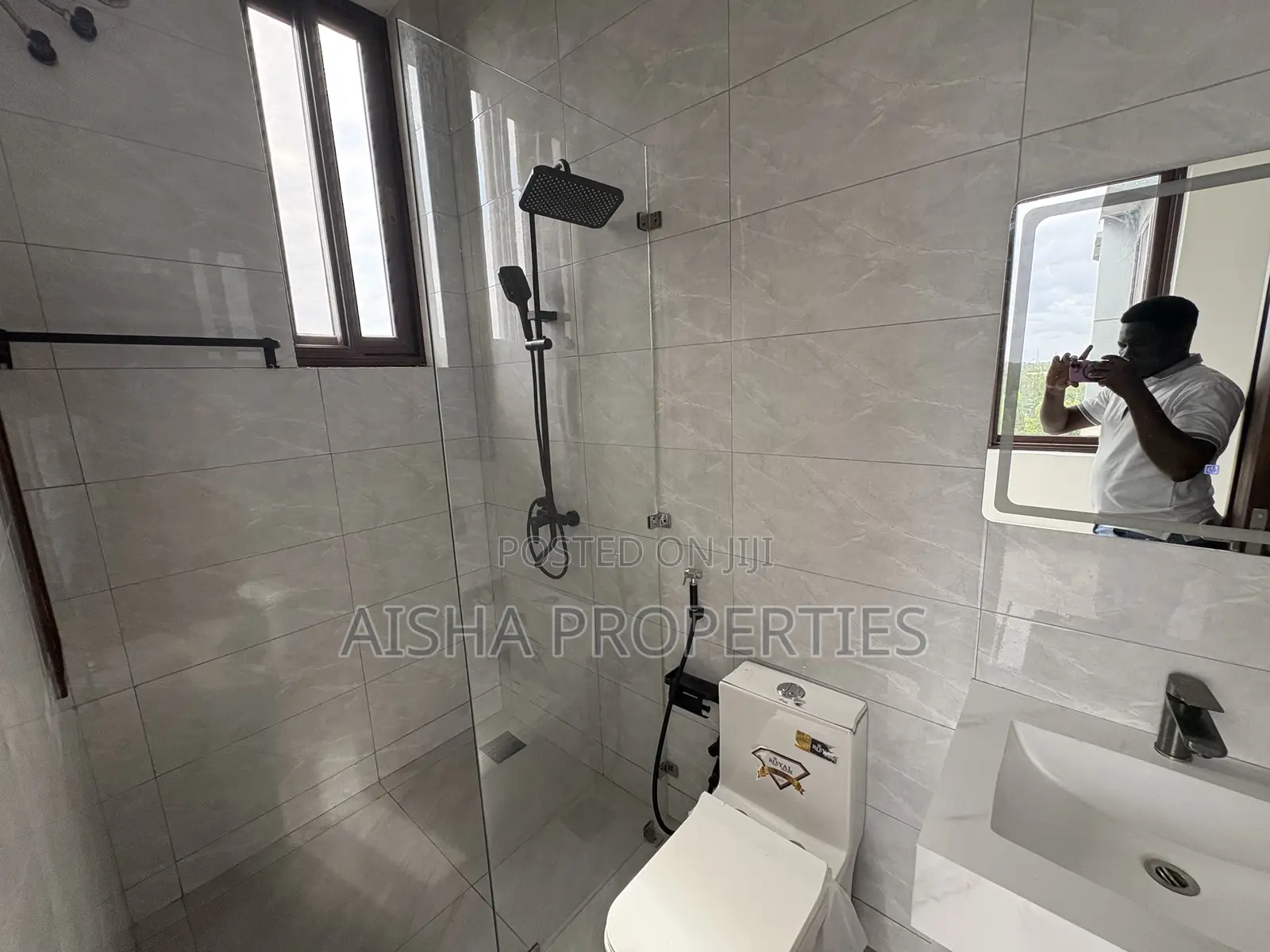 Furnished 2bdrm Penthouse in Mikocheni for rent