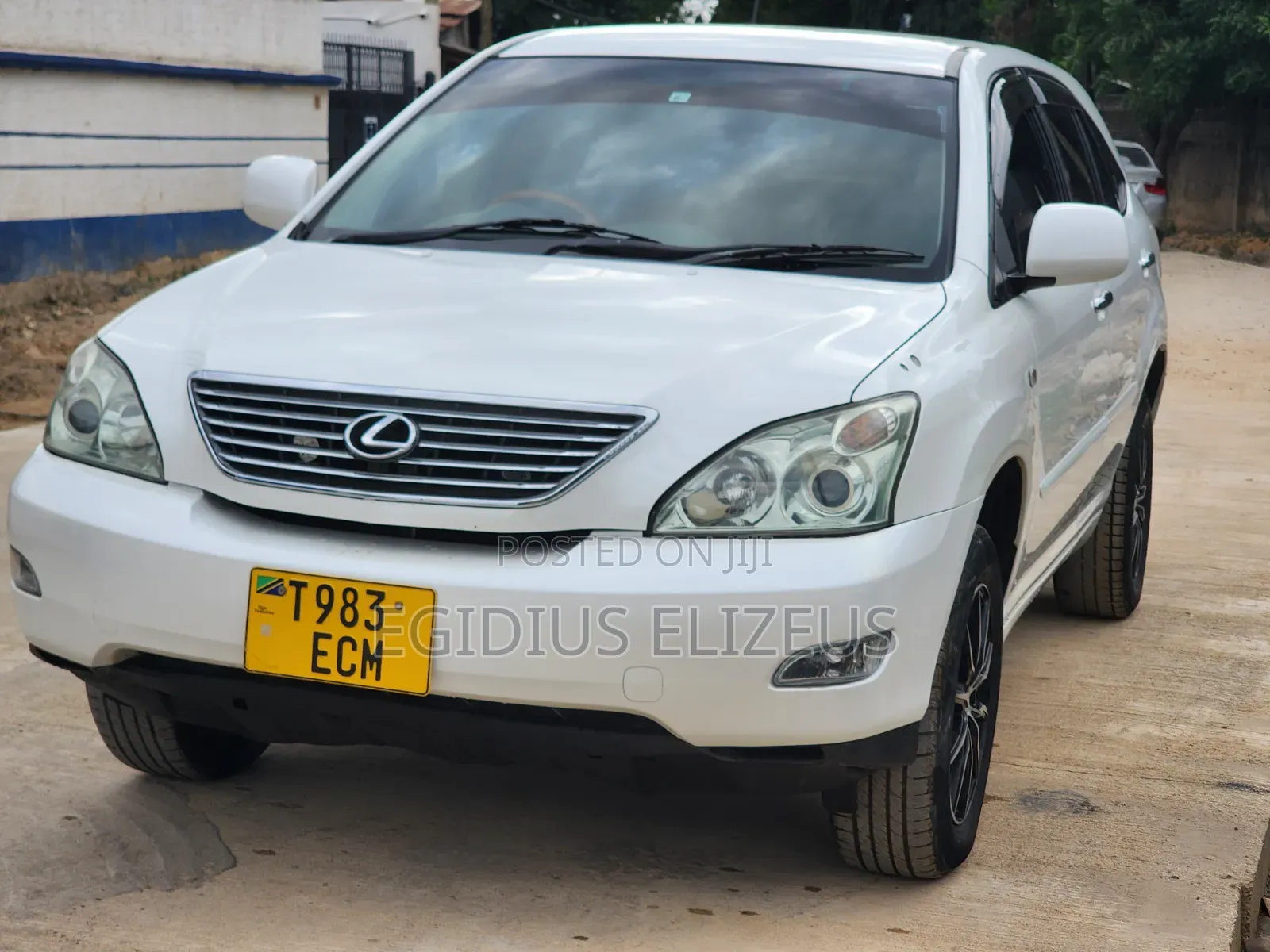 Toyota Harrier 2005 White