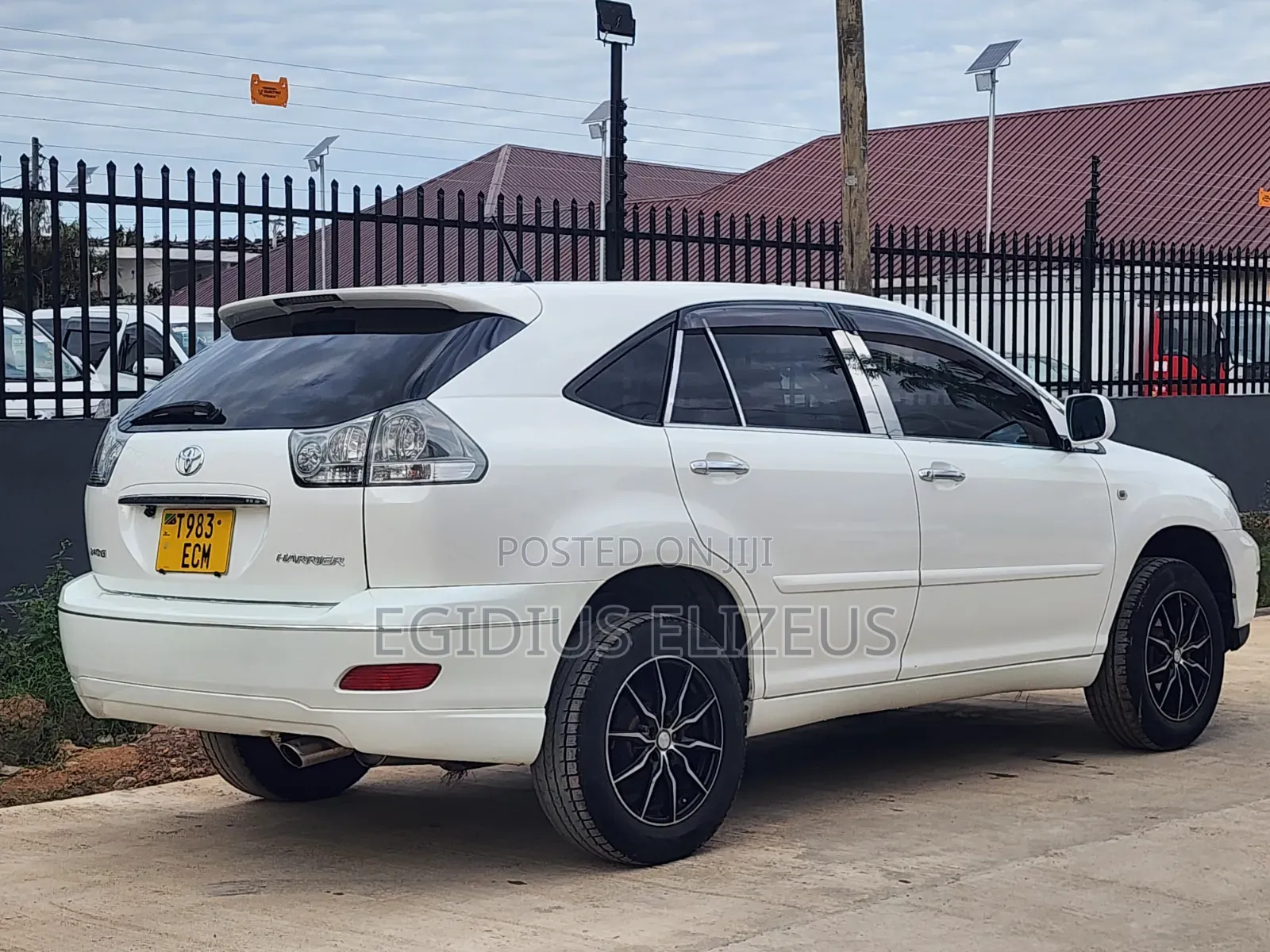 Toyota Harrier 2005 White